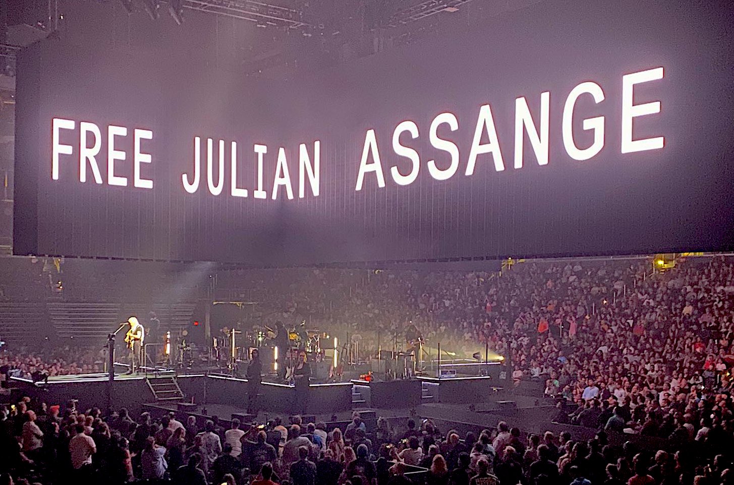 Concert to benefit Julian Assange